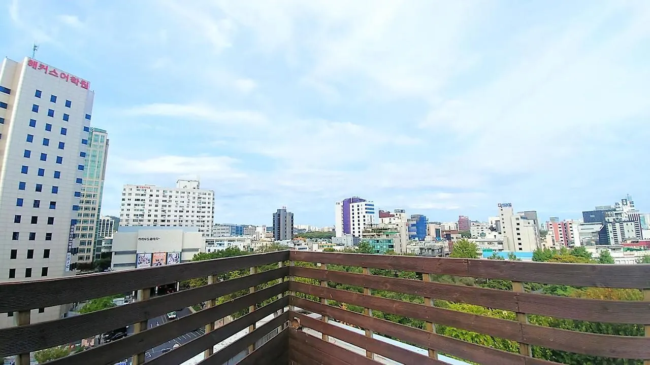 In Seoul Guesthouse 2*,