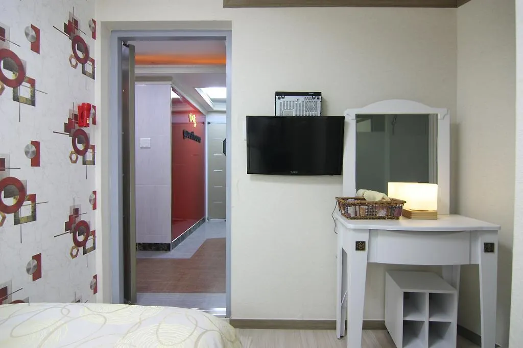 In Seoul Guesthouse 2*,